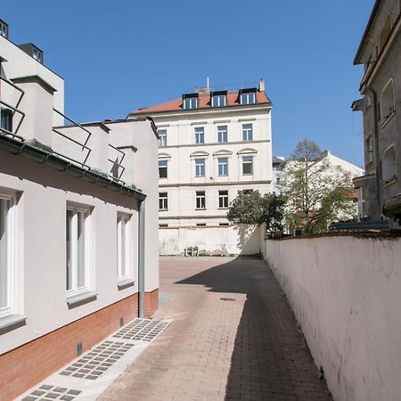 Cozy Apartment In Quiet Courtyard Near Charles Bridge Praga Exterior foto